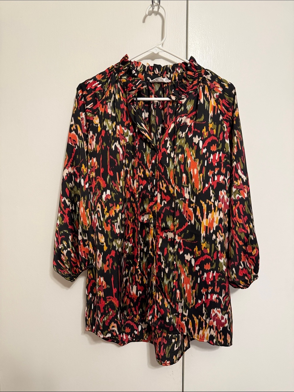 First Love Black Multi-Color Ruffle-Neck Large Blouse